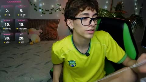 matty_spark online show from April 8, 1:22 pm