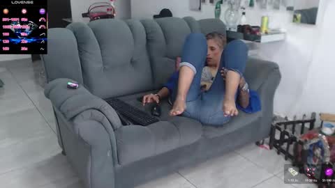 Snapshot of mature2023 chatting on November 29, 8:23 pm mature2023 online show from November 29, 8:23 pm