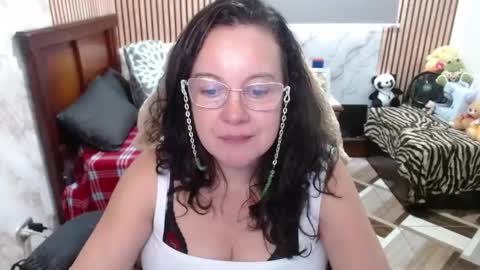 Sonia online show from April 14, 5:08 pm