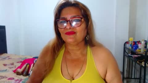 maturehot649 online show from April 7, 3:40 am