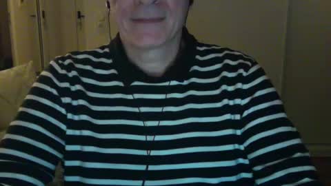 maturehotman online show from December 1, 5:13 pm