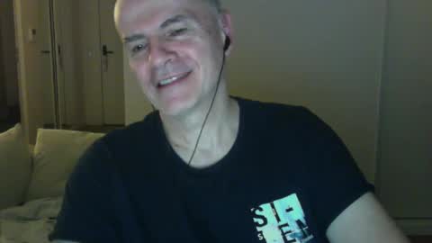 maturehotman online show from February 15, 6:44 am