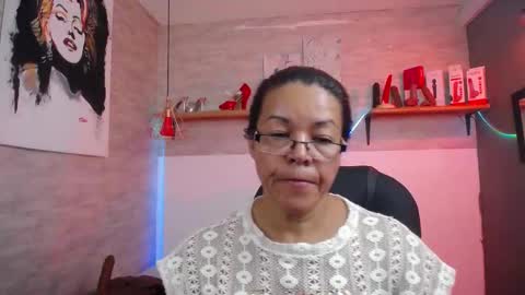 Snapshot of maturepure_ chatting on November 2, 7:38 pm maturepure_ online show from November 2, 7:38 pm