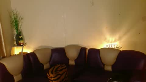 maturity_mommy_intown online show from November 21, 7:01 pm