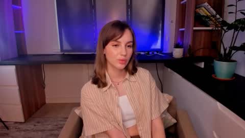 Snapshot of mauddenmon chatting on September 14, 3:27 am Lucy online show from September 14, 3:27 am