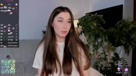 Snapshot of mauddenmon chatting on September 23, 5:27 pm Lucy online show from September 23, 5:27 pm