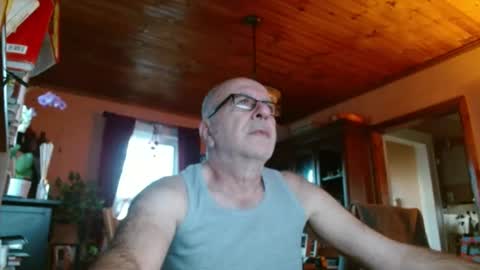 Maurice online show from March 7, 11:40 am