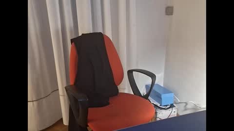 Snapshot of maury311278 chatting on December 13, 10:04 pm Marcellobausola s k i -p e online show from December 13, 10:04 pm