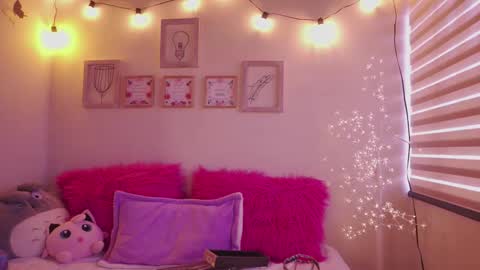 Mavi online show from March 4, 7:53 pm