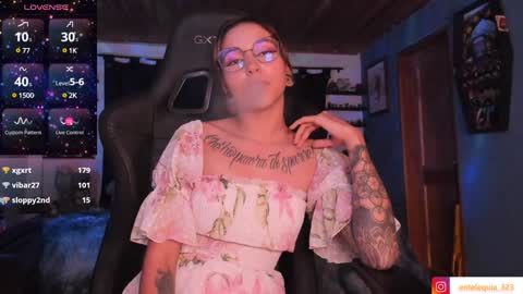 Hilary online show from December 22, 1:12 am