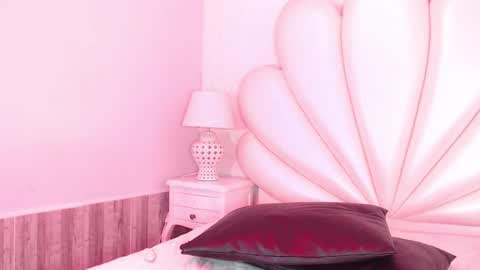 Snapshot of mavismanson chatting on October 1, 9:32 pm mavismanson online show from October 1, 9:32 pm