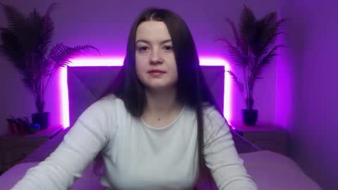 Snapshot of mavkacute chatting on December 3, 7:12 pm MavkaCute online show from December 3, 7:12 pm