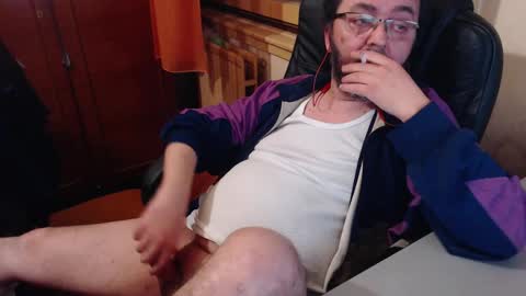 Snapshot of max818k chatting on January 5, 8:52 pm Max online show from January 5, 8:52 pm