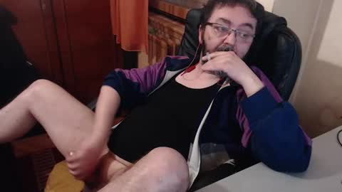 Snapshot of max818k chatting on January 18, 7:28 am Max online show from January 18, 7:28 am