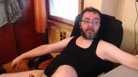 Snapshot of max818k chatting on September 13, 6:02 am Max online show from September 13, 6:02 am