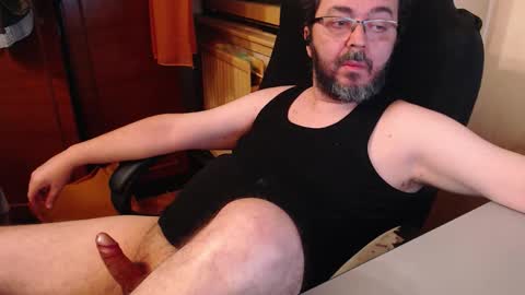 Snapshot of max818k chatting on October 2, 6:59 pm Max online show from October 2, 6:59 pm