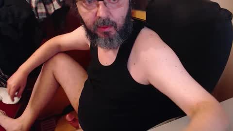 Snapshot of max818k chatting on November 7, 5:51 am Max online show from November 7, 5:51 am