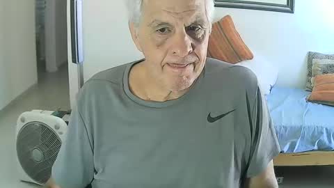 Snapshot of max_2017 chatting on January 24, 8:11 pm max_2017 online show from January 24, 8:11 pm