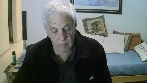 Snapshot of max_2017 chatting on September 21, 2:24 am max_2017 online show from September 21, 2:24 am