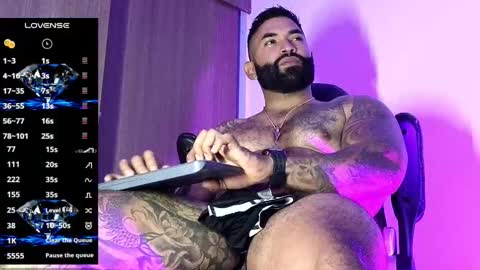 max__prada online show from October 31, 2:34 am