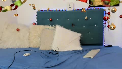 max_and_peter online show from December 10, 10:26 pm