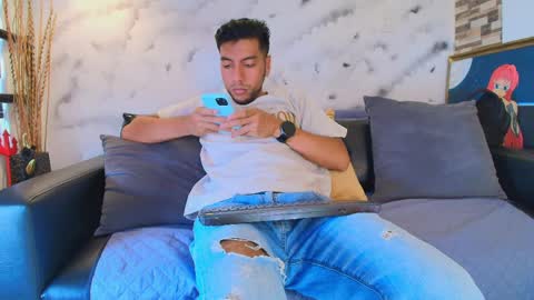 Max Hornye online show from March 30, 6:53 pm