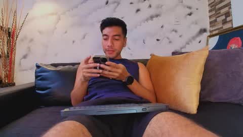 Max Hornye online show from April 21, 6:55 pm