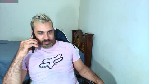 max_love25 online show from January 14, 7:30 pm