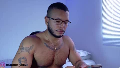 Snapshot of max_meyer chatting on September 11, 9:37 pm max_meyer online show from September 11, 9:37 pm