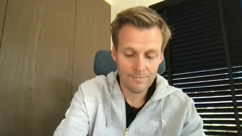 Max take off clothes online show from September 22, 7:21 am