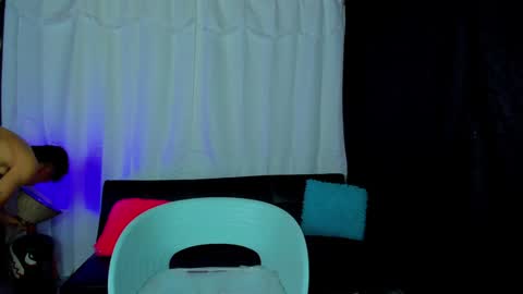 MAX     online show from January 24, 5:21 am