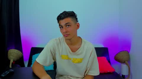 MAX     online show from October 9, 5:38 am