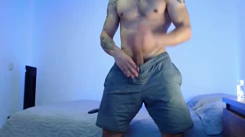 Snapshot of max_xl_ chatting on October 8, 2:58 pm max_xl_ online show from October 8, 2:58 pm