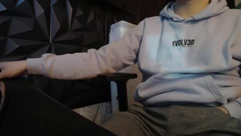 Snapshot of maxboner94 chatting on February 3, 8:13 am maxboner94 online show from February 3, 8:13 am