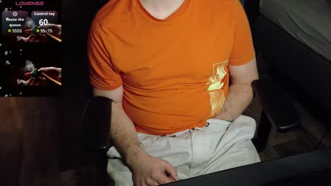 Snapshot of maxboner94 chatting on November 21, 4:27 pm maxboner94 online show from November 21, 4:27 pm