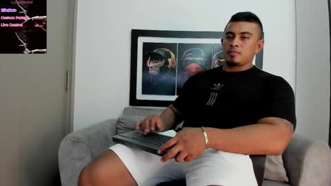 Snapshot of maxcarther chatting on December 2, 9:21 pm Maxcarther online show from December 2, 9:21 pm