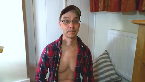 Max Davies online show from February 20, 6:13 pm