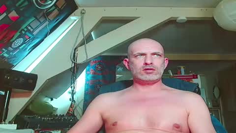 maxhardcore77 online show from March 10, 12:26 pm