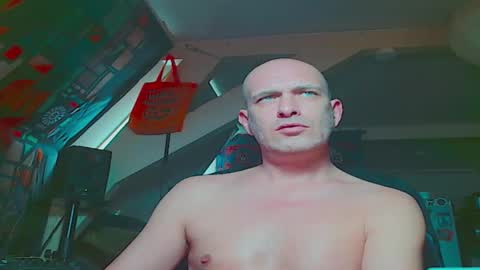 maxhardcore77 online show from November 10, 9:19 am