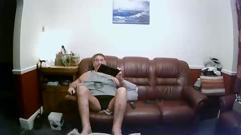 Snapshot of maxi_johnes chatting on December 12, 9:04 pm MAX online show from December 12, 9:04 pm
