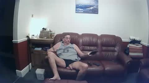 Snapshot of maxi_johnes chatting on December 19, 9:17 pm MAX online show from December 19, 9:17 pm