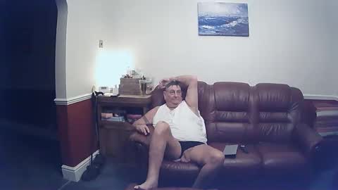 Snapshot of maxi_johnes chatting on February 8, 9:36 pm MAX online show from February 8, 9:36 pm