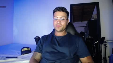 Snapshot of maxi_mux1 chatting on February 7, 11:45 pm MAXI online show from February 7, 11:45 pm