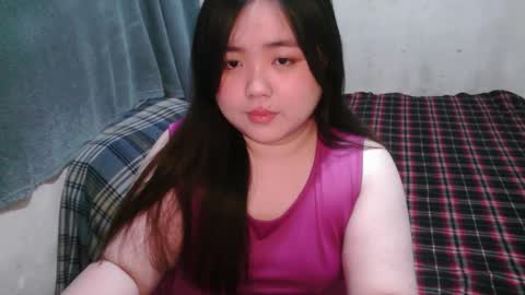 Snapshot of maxie_cat chatting on October 4, 12:47 pm Maxie online show from October 4, 12:47 pm