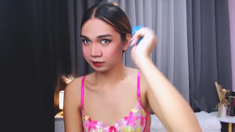 maxie greyson online show from December 6, 8:59 am