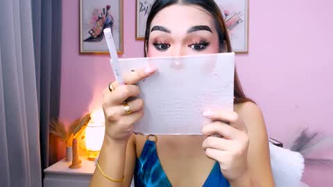 maxie greyson online show from December 18, 1:26 am