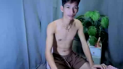 Reyn online show from October 18, 11:55 am