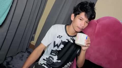 Reyn online show from November 18, 10:14 pm