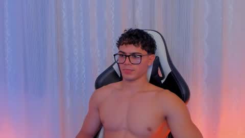Maximus online show from October 21, 11:38 pm