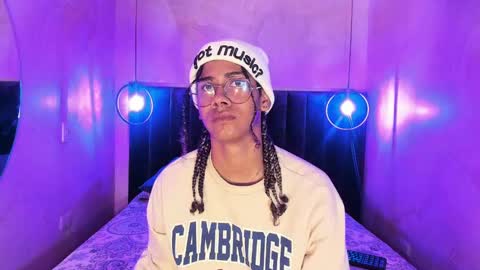 maxim online show from November 24, 2:55 am